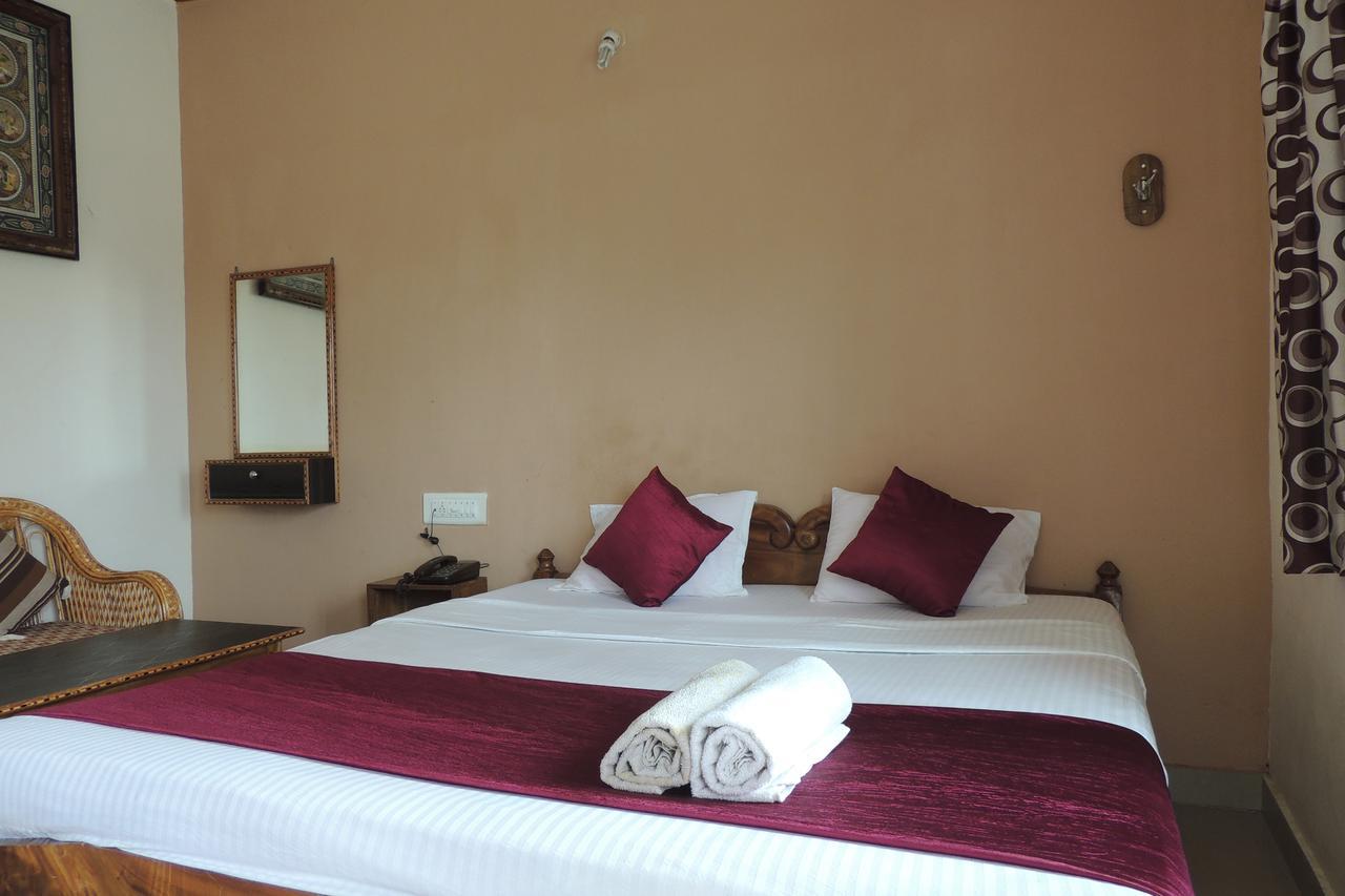 Surya Inn Konark Exterior photo
